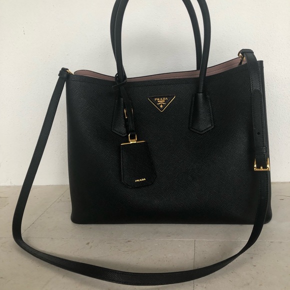 100% Authenticity Prada Large Black Saffiano Leather Tote - Picture 16 of 16